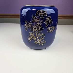 Heinrich German Echt Kobalt 8” Vase Cobalt Blue Gold Floral